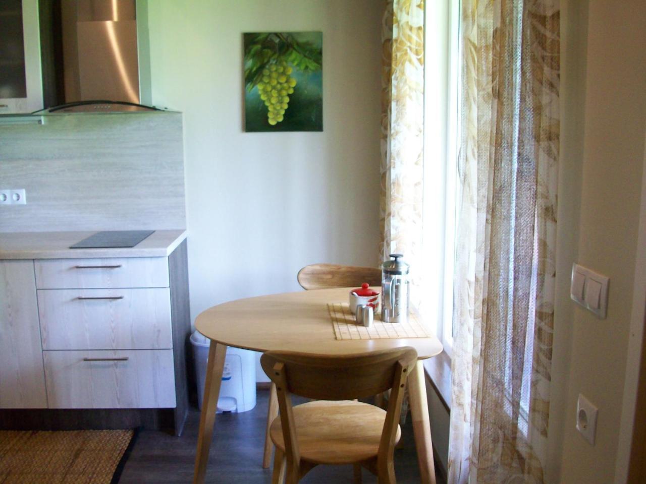 Kelluka Holiday House Parispea Luaran gambar