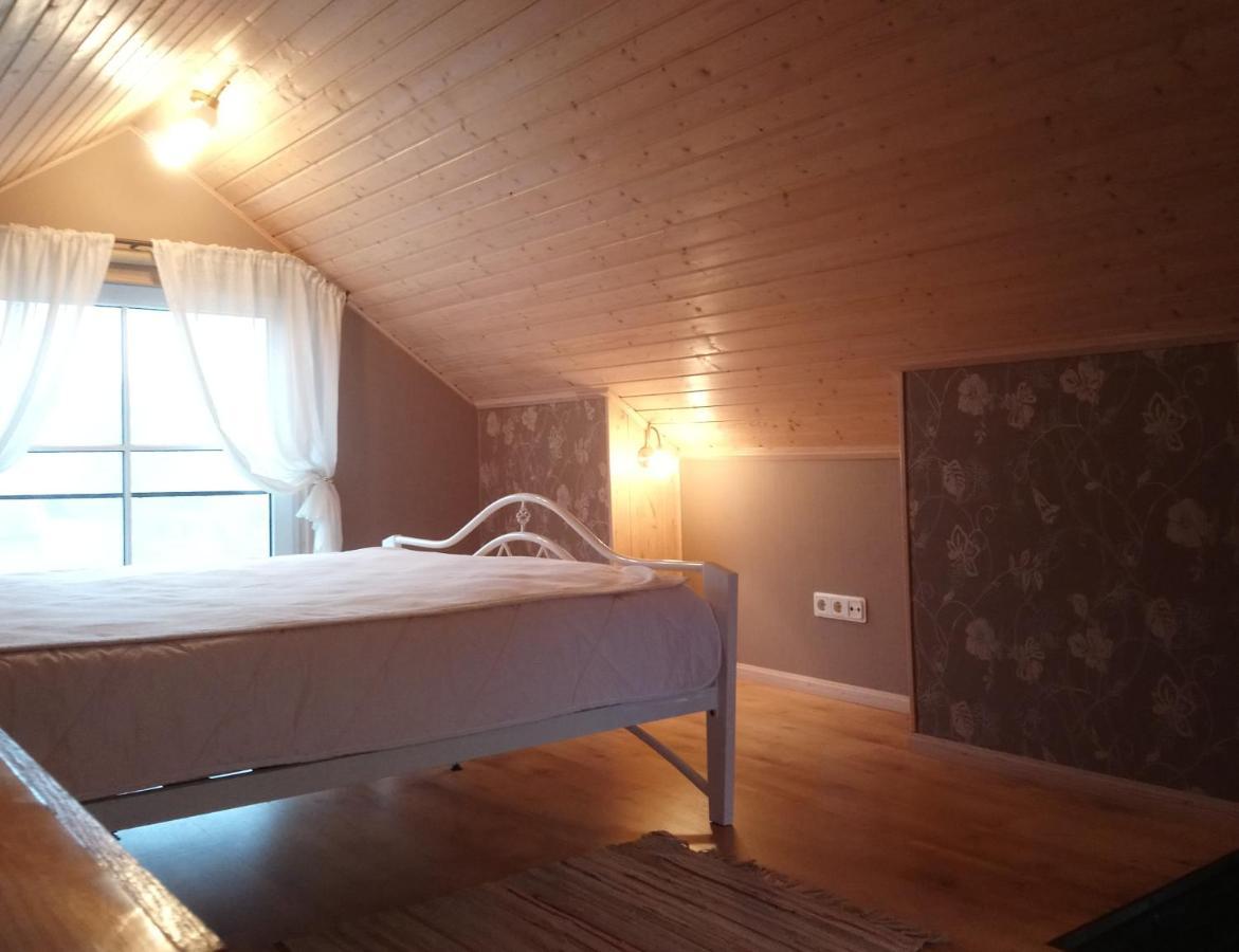 Kelluka Holiday House Parispea Luaran gambar
